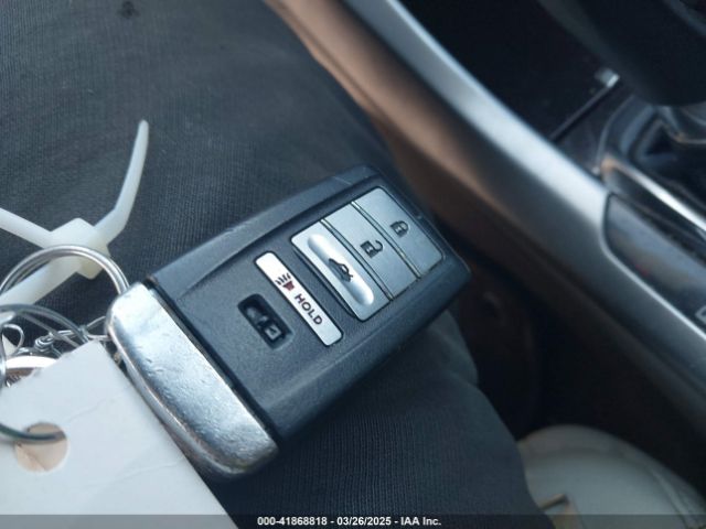 19UUB1F30FA023303 Acura TLX
