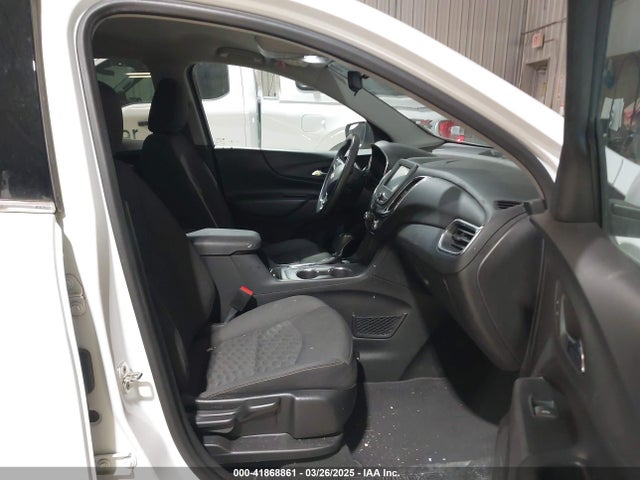 3GNAXJEVXJS567960 Chevrolet EQUINOX LT