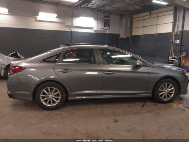5NPE24AF1JH668792 Hyundai SONATA SE