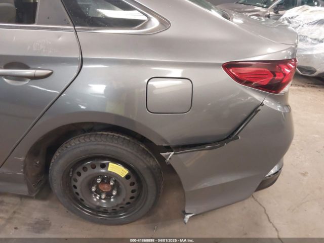 5NPE24AF1JH668792 Hyundai SONATA SE