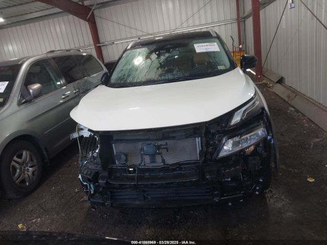 JN8AT3DD2MW302259 Nissan Rogue Platinum Intelligent Awd