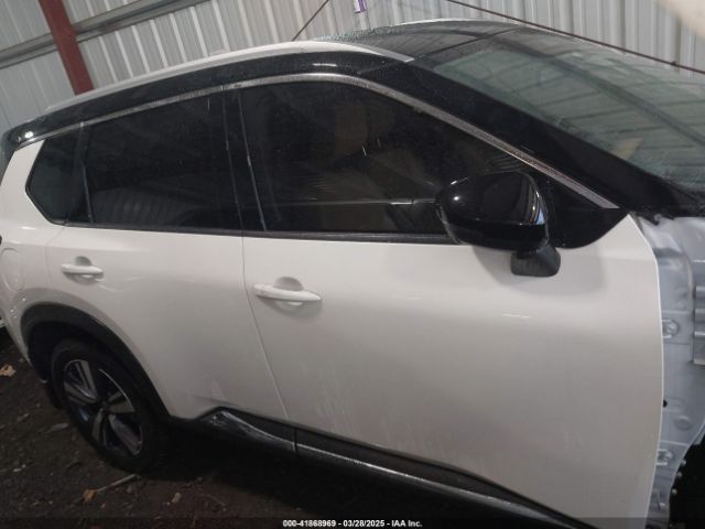 JN8AT3DD2MW302259 Nissan Rogue Platinum Intelligent Awd