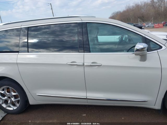 2C4RC1GG6HR592464 Chrysler Pacifica Limited