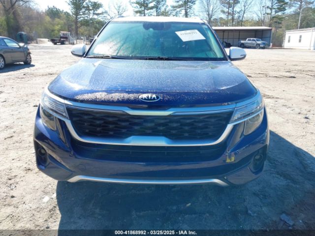 KNDEU2AA2M7121560 KIA SELTOS S
