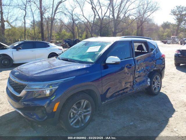 KNDEU2AA2M7121560 KIA SELTOS S