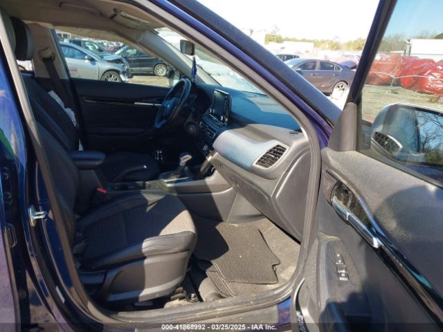 KNDEU2AA2M7121560 KIA SELTOS S