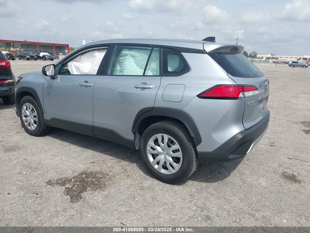 Toyota Corolla Cross L 2024 7MUAAAAG2RV090223 Image 3