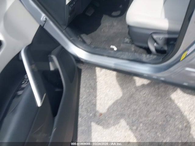Toyota Corolla Cross L 2024 7MUAAAAG2RV090223 Image 9