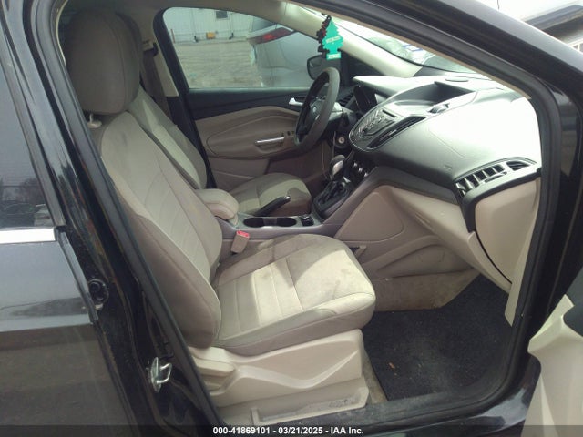 1FMCU0GX4GUC46424 Ford ESCAPE SE