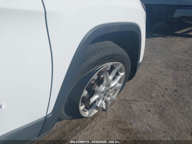 1C4PJLCB1EW226188 Jeep Cherokee Latitude