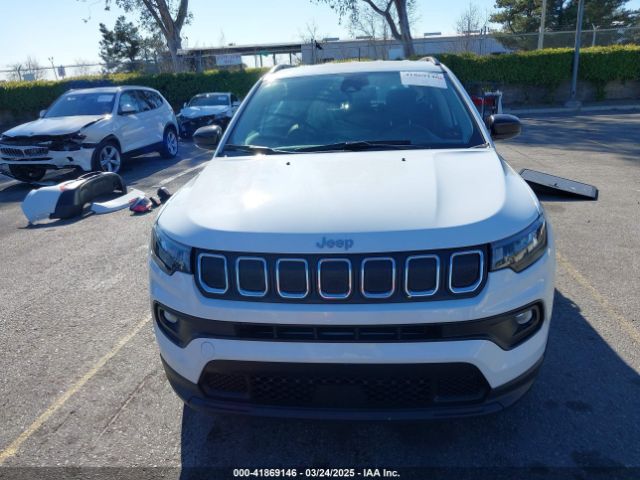 3C4NJCBB6NT192862 Jeep Compass Latitude Fwd