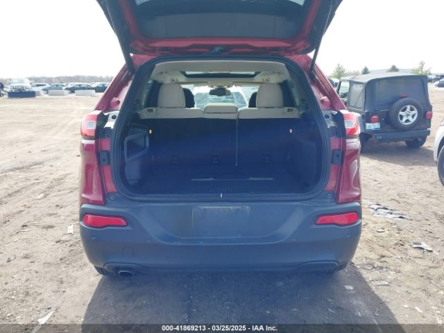 1C4PJLCB9FW706707 Jeep Cherokee Latitude