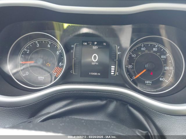 1C4PJLCB9FW706707 Jeep Cherokee Latitude