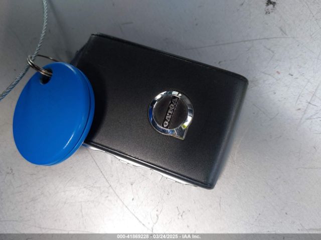 YV4L12RKXN1052826 Volvo Xc60 B5 Momentum