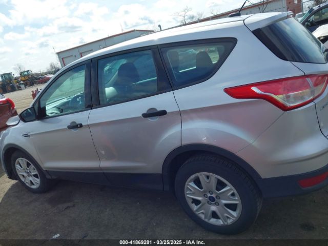 1FMCU0F77GUB78332 Ford ESCAPE S