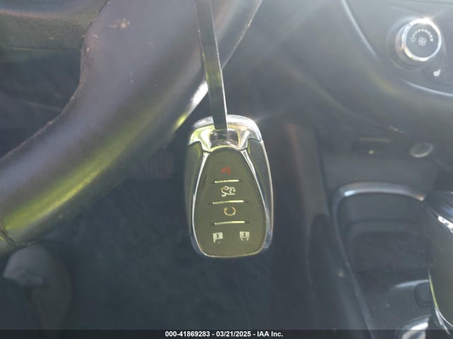 1G1ZE5ST8HF126511 Chevrolet MALIBU 1LT