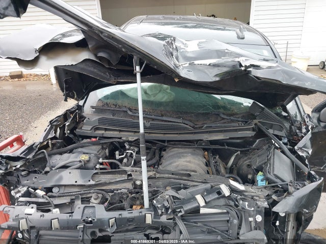 2GCVKREC8J1111943 Chevrolet Silverado 1500 2lt
