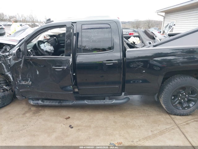 2GCVKREC8J1111943 Chevrolet Silverado 1500 2lt