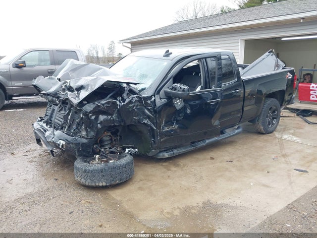 2GCVKREC8J1111943 Chevrolet Silverado 1500 2lt