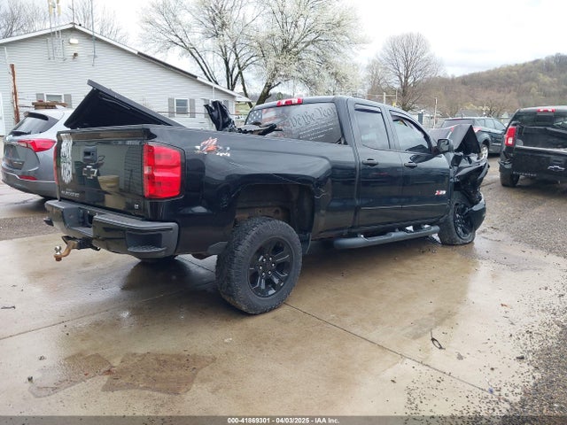 2GCVKREC8J1111943 Chevrolet Silverado 1500 2lt