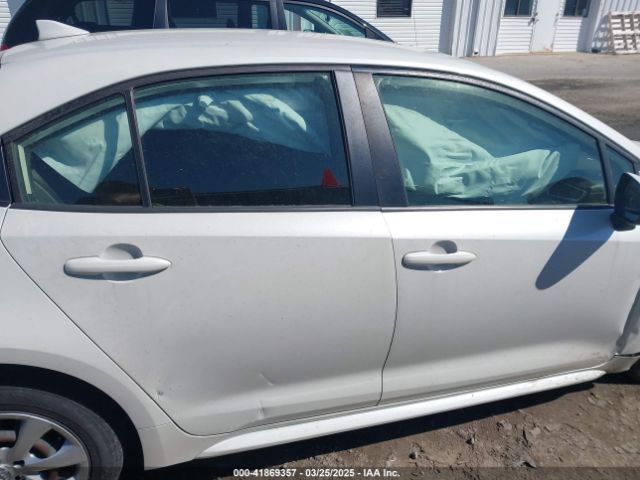 JTDEPMAE3MJ137159 Toyota COROLLA LE