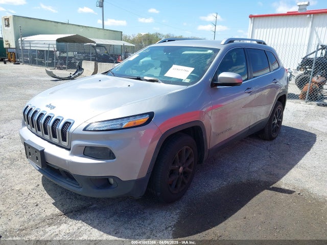 1C4PJLCB7FW737146 Jeep Cherokee Latitude