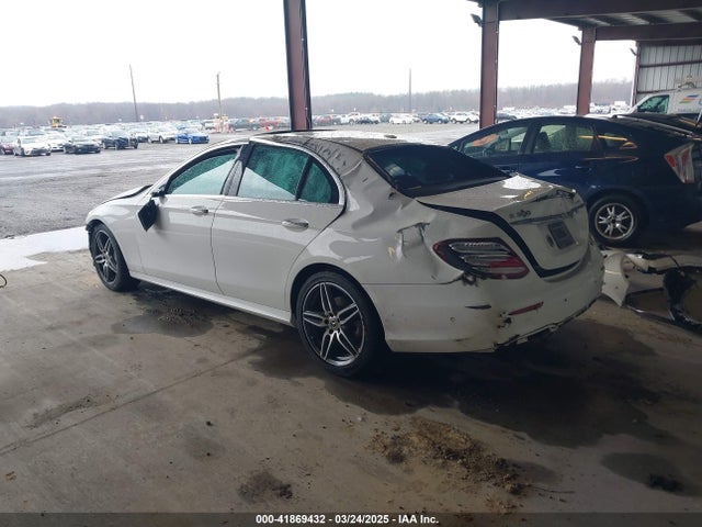 WDDZF4KB5HA253242 Mercedes-Benz E 300 4matic