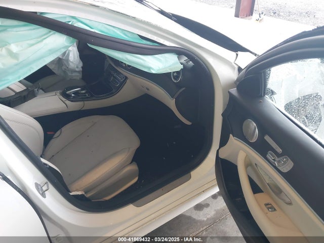 WDDZF4KB5HA253242 Mercedes-Benz E 300 4matic