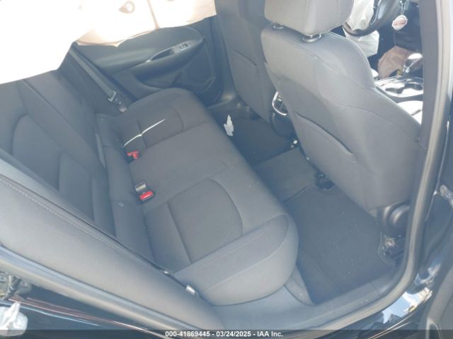 1G1ZD5ST3NF128777 Chevrolet Malibu Fwd Lt