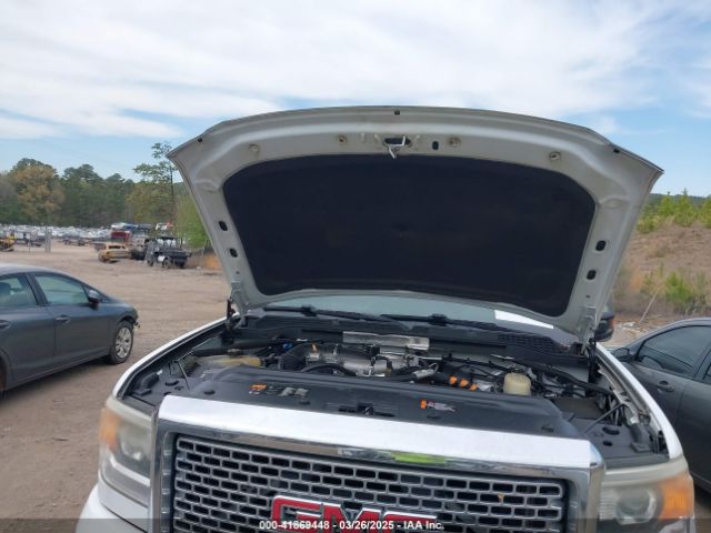 1GT12UE82GF130096 GMC Sierra 2500hd Denali