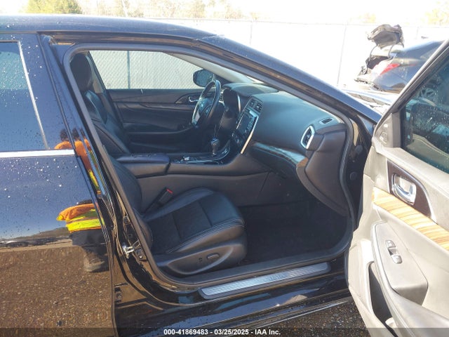 1N4AA6AP0HC365858 Nissan Maxima 3.5 Platinum