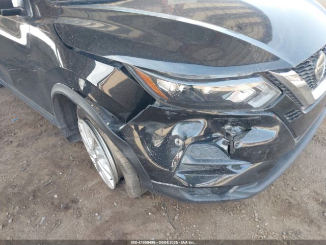 JN1BJ1AV1MW314963 Nissan Rogue Sport S Fwd Xtronic Cvt
