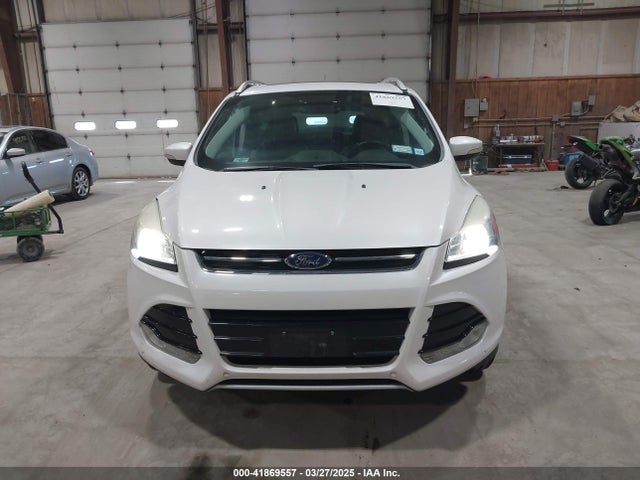 1FMCU9J95GUB02377 Ford Escape Titanium