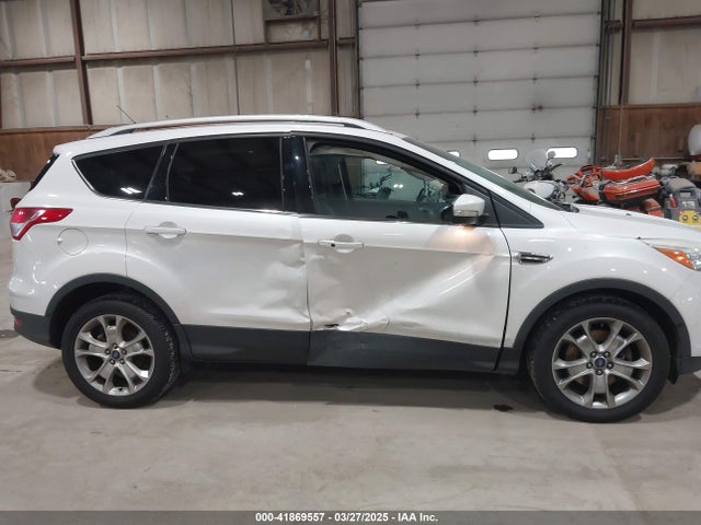 1FMCU9J95GUB02377 Ford Escape Titanium