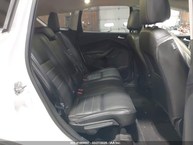 1FMCU9J95GUB02377 Ford Escape Titanium