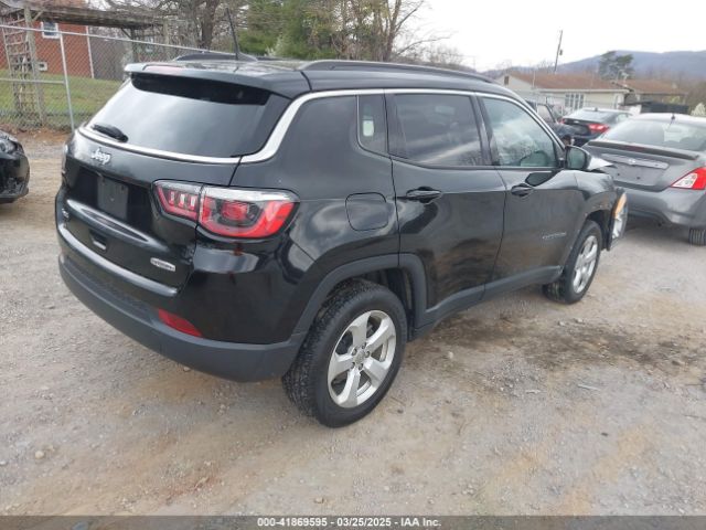 3C4NJDBB1KT754314 Jeep Compass Latitude 4x4