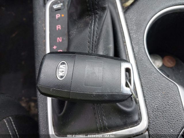 KNDPMCAC3J7422785 KIA Sportage Lx