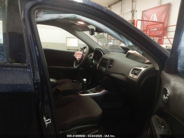 3C4NJDAB8KT638920 Jeep Compass Sport 4x4