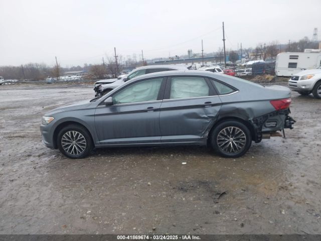 3VWC57BUXLM106381 Volkswagen Jetta 1.4t R-line/1.4t S/1.4t Se