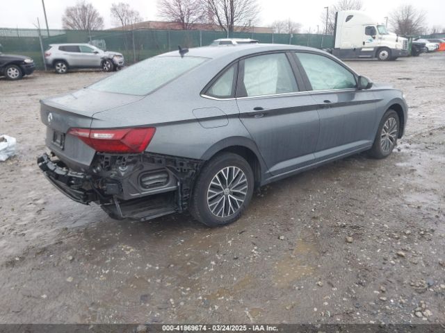 3VWC57BUXLM106381 Volkswagen Jetta 1.4t R-line/1.4t S/1.4t Se