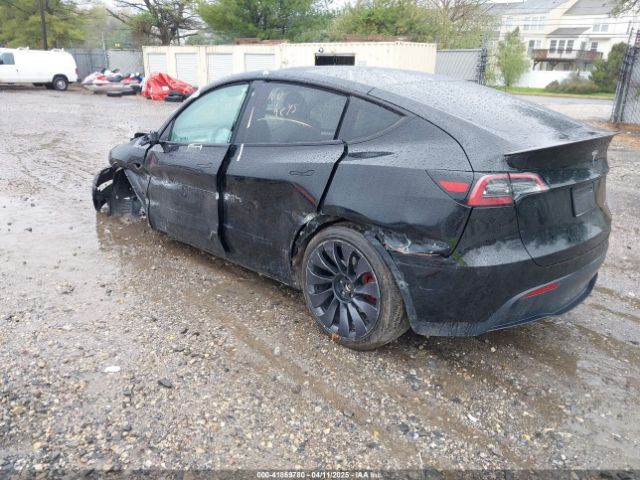 2023 TESLA MODEL Y 7SAYGDEF0PF715703 Photo 2