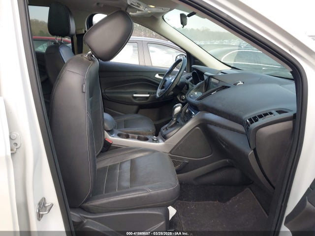 1FMCU9GX6GUB50752 Ford ESCAPE SE