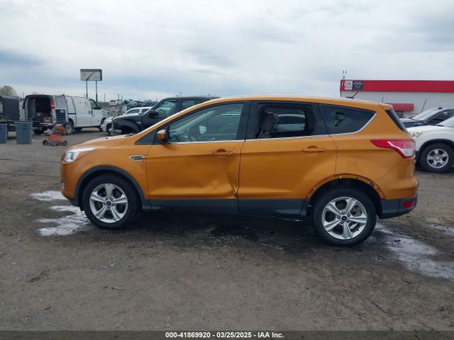 1FMCU0GX3GUB75572 Ford ESCAPE SE