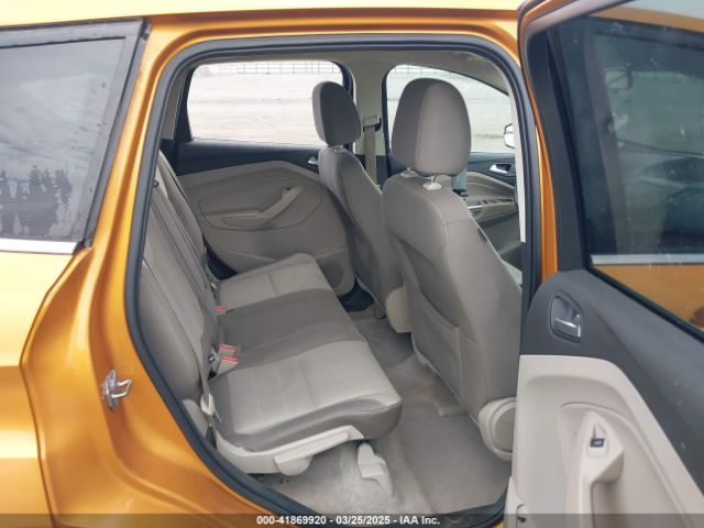 1FMCU0GX3GUB75572 Ford ESCAPE SE