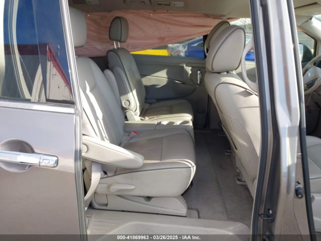 JN8AE2KP7G9157689 Nissan Quest Sv
