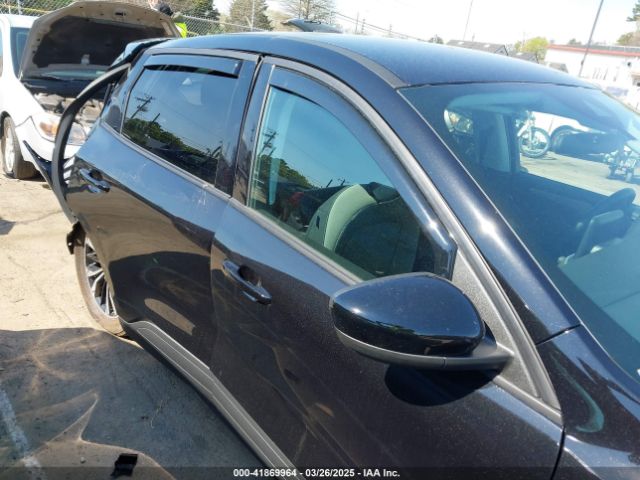 1FMCU9BZ7NUA26950 Ford Escape Se Hybrid