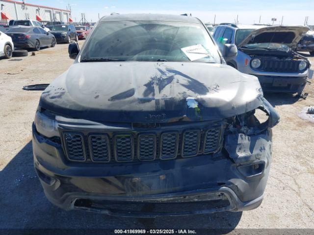 1C4RJFAG3LC360398 Jeep Grand Cherokee Laredo E 4x4
