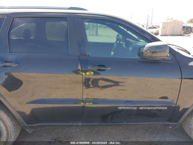 1C4RJFAG3LC360398 Jeep Grand Cherokee Laredo E 4x4
