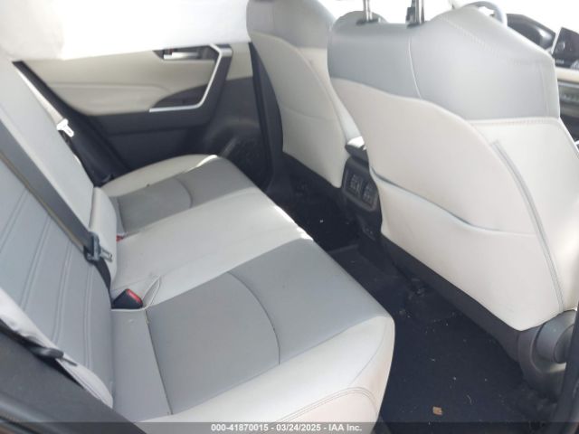 2T3C1RFV9RW307936 Toyota Rav4 Xle Premium