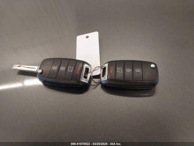KNDJN2A28E7110441 KIA Soul